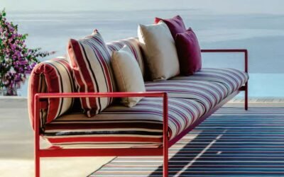 Piscine et terrasse : le mobilier extérieur qui fait l&rsquo;effet waouh